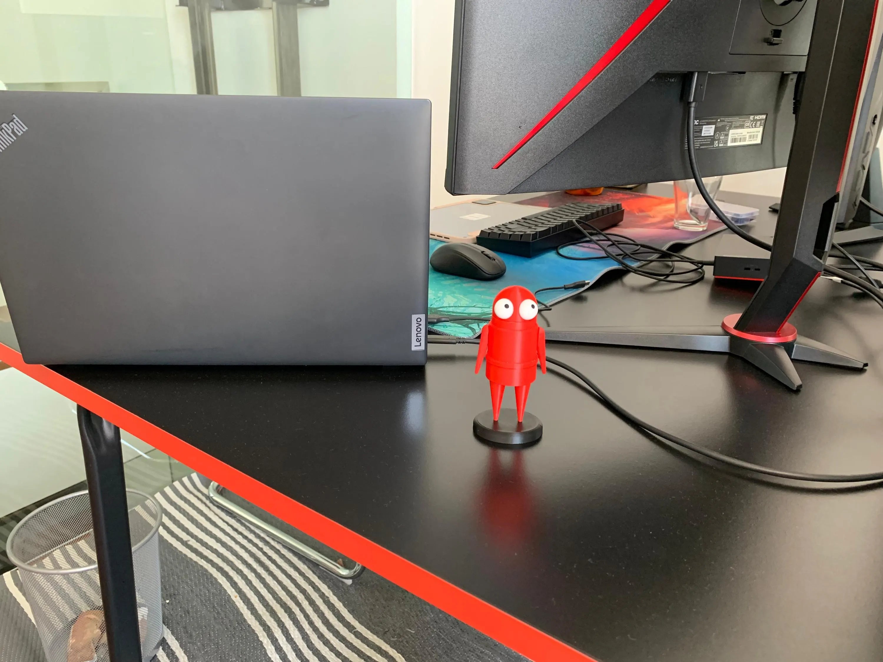 R.E.P.O  desk robot movable repo game mini toy